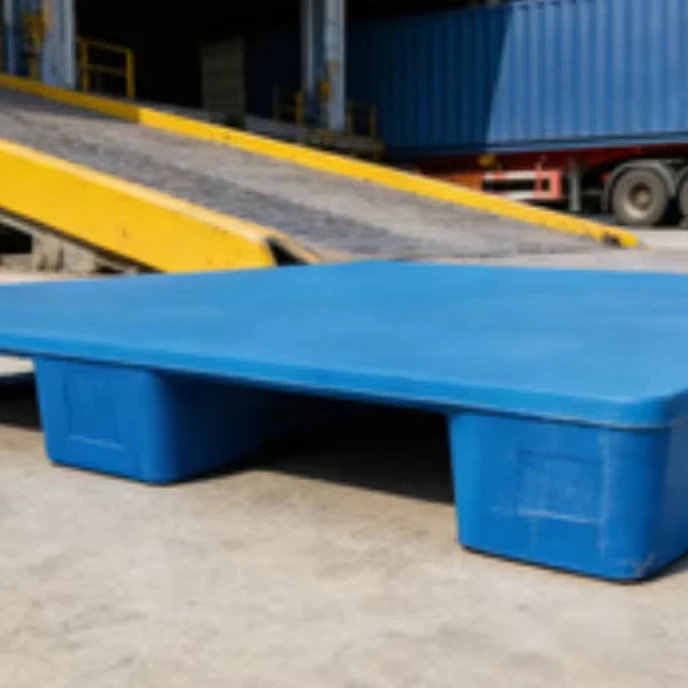 Custom-Color-Heavy-Duty-HDPE-Single-Faced-Euro-Block-Pallets-Durable-Cost-Effective-4-Way-Entry-High-Load-Capacity-Pallets