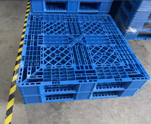 Euro-Pallet-Customizable-Light-Duty-Grid-Plastic-4-Way-Entry-Factory-Direct-for-Industrial-Storage