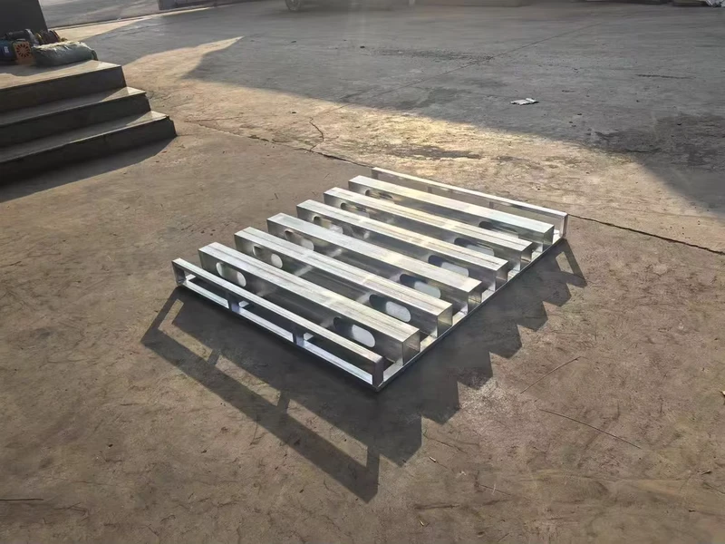 Factory-Direct-Industry-Warehouse-Durable-Heavy-Duty-Stackable-Steel-Pallet-with-Power-Coat-Storage-Container