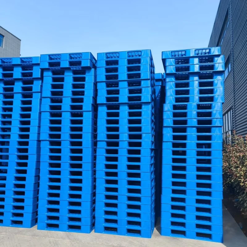 Lingyue-Heavy-Duty-Plastic-Pallets-1000x1000mm-Hdpe-Plastic-4-Way-Entry-Single-Faced-Plastic-Pallet-For-Cargo-Transport