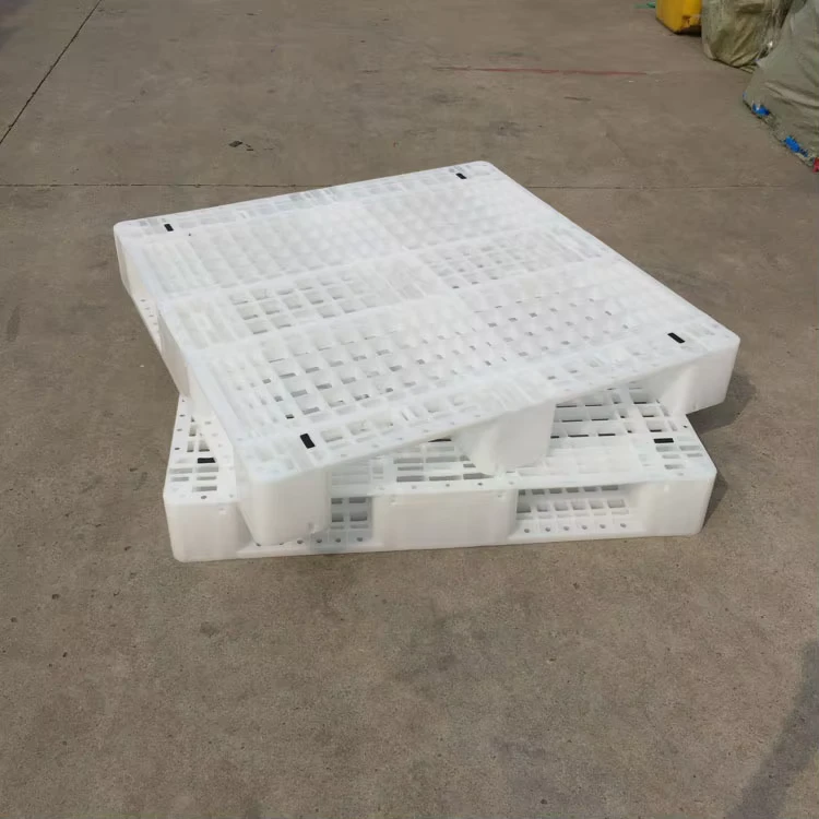 Plastic-Pallet-for-Container-Loading-and-Unloading